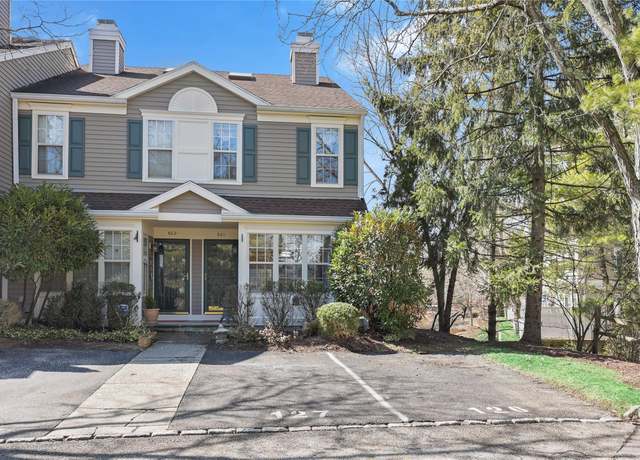 Property at 601 Pondside Dr, White Plains, NY 10607, 2 beds, 2.5 baths