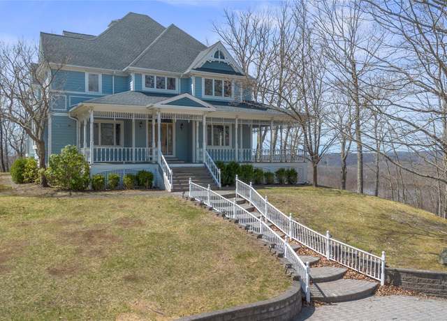 Property at 25 Lake Gilead Rd, Carmel, NY 10512, 4 beds, 3.5 baths