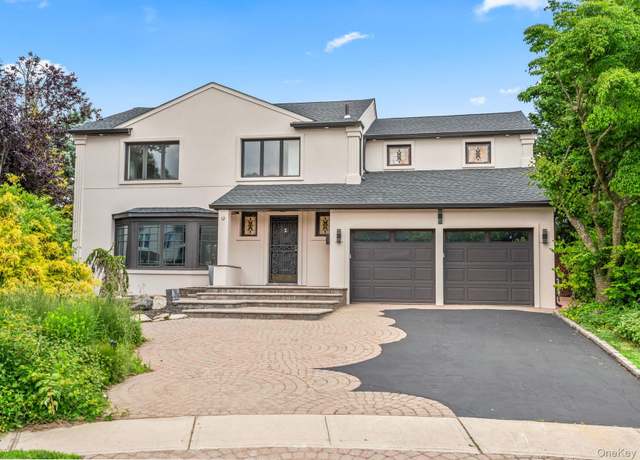 Property at 12 Foxhurst Ct, Manhasset Hills, NY 11040, 4 beds, 3.5 baths