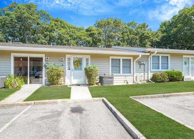 Property at 191 Ventry Ct Unit D, Ridge, NY 11961, 2 beds, 1 bath