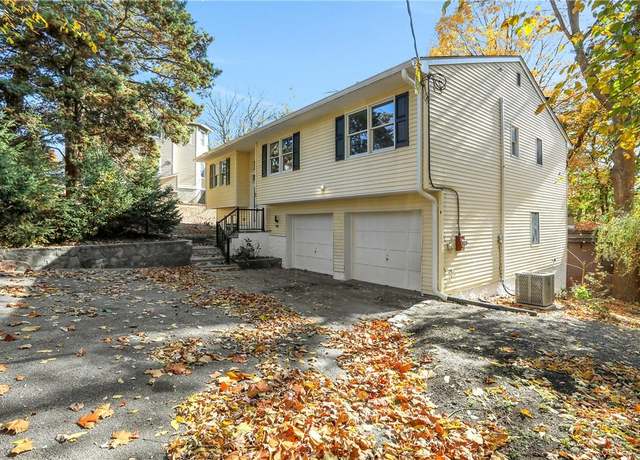 Property at 2 Requa St, Briarcliff Manor, NY 10510, 3 beds, 2.5 baths