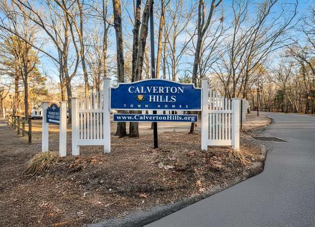 Property at 189 Hill Cir, Calverton, NY 11933, 3 beds, 1.5 baths
