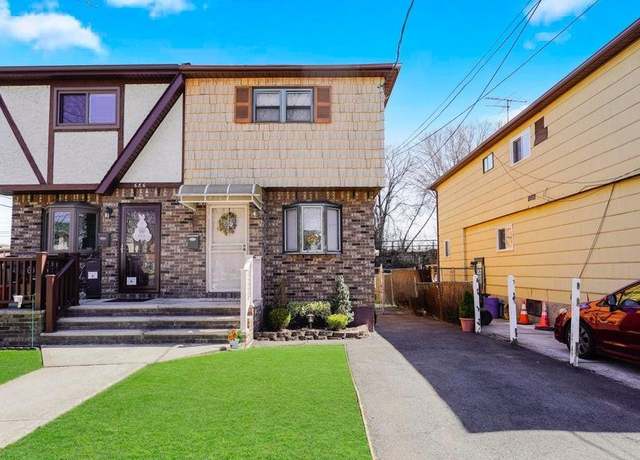 Property at 688 N Railroad Ave, Staten Island, NY 10304, 3 beds, 1.5 baths