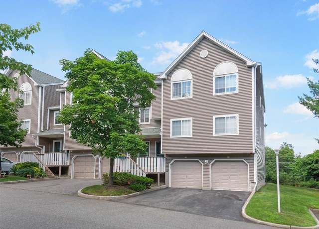 Property at 13 Hilltop Ter, Nanuet, NY 10954, 2 beds, 2 baths