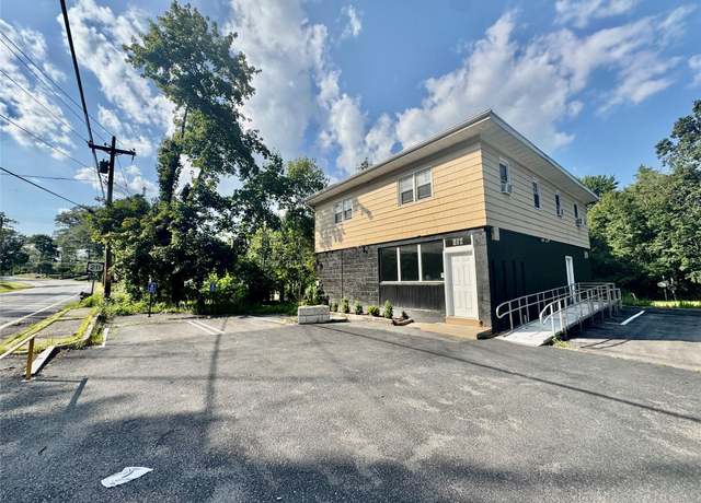 Property at 652 Route 211 W #650, Middletown, NY 10940, 3 beds, 2 baths