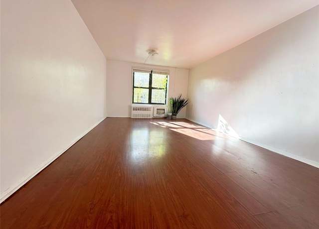 Property at 78-06 46 Ave Unit 2J, Elmhurst, NY 11373, 1 bath