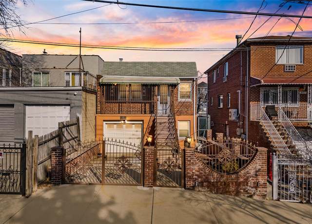 Property at 955 E 212th St, Bronx, NY 10469, 2 beds, 2 baths