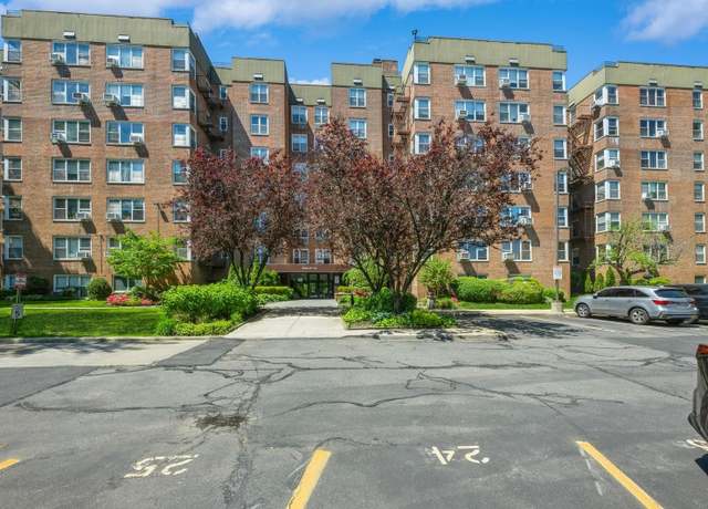 Property at 18-50 211th St Unit 2D, Bayside, NY 11360, 3 beds, 2 baths