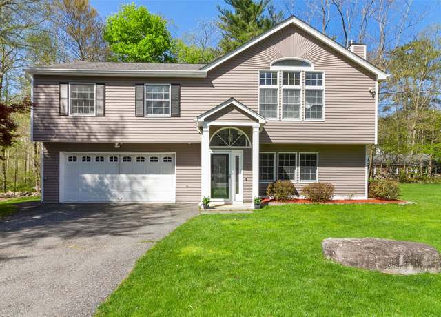 Property at 4 S Walker Dr, Yorktown Heights, NY 10598, 3 beds, 2.5 baths