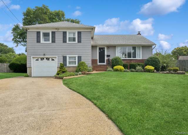 Property at 330 Grover Ave E, Massapequa Park, NY 11762, 3 beds, 2 baths