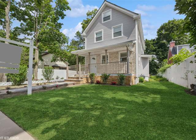 Property at 92 Columbia St, Huntington Station, NY 11746, 4 beds, 2.5 baths