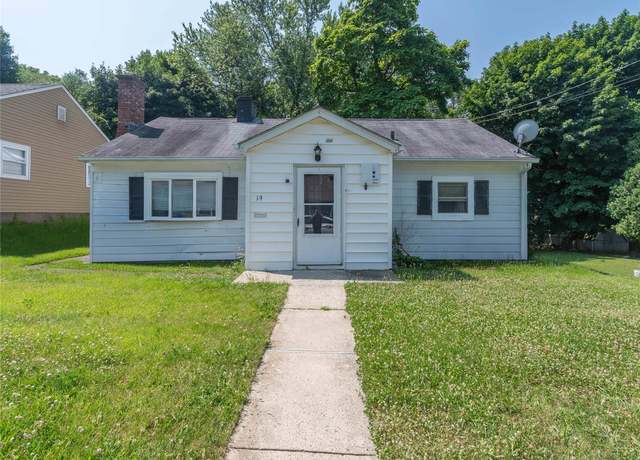 Property at 19 Gardner, Newburgh, NY 12550, 3 beds, 1 bath