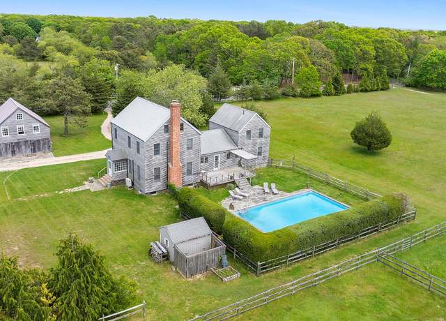 Property at 140 and 144 Damascus Rd, East Quogue, NY 11942, 4 beds, 3.5 baths