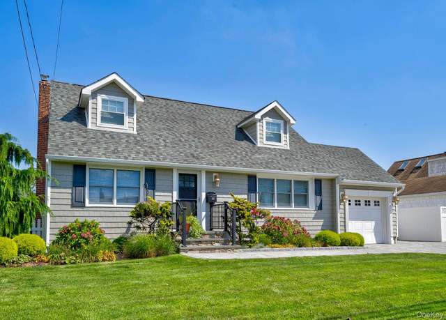 Property at 455 Atlantic Ave, Massapequa Park, NY 11762, 4 beds, 2 baths