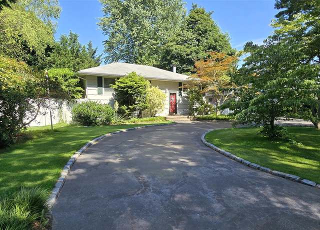 Property at 103 Arlington Rd, Lake Ronkonkoma, NY 11779, 4 beds, 2 baths