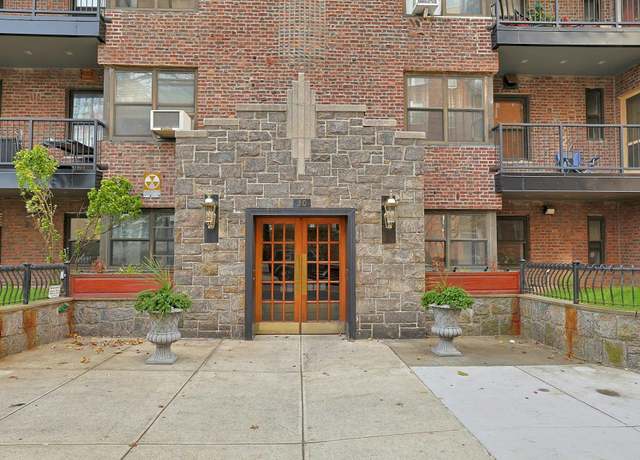 Property at 30 Clinton Pl Unit 4C, New Rochelle, NY 10801, 2 beds, 2 baths