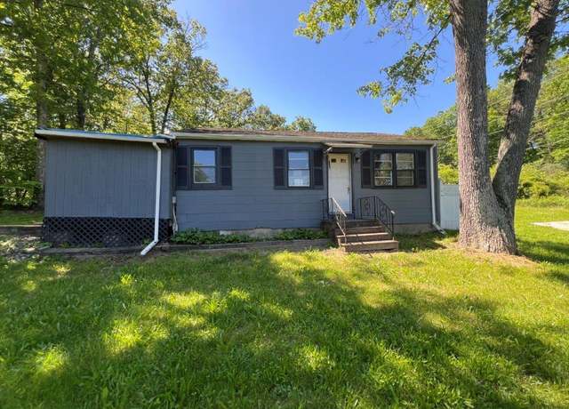 Property at 29 Purse Ln, Fishkill, NY 12533, 2 beds, 1 bath