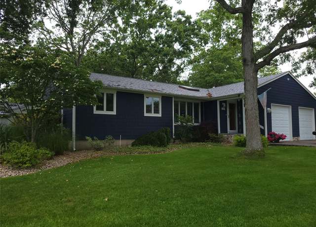 Property at 67 Wakeman Rd, Hampton Bays, NY 11946, 3 beds, 2 baths