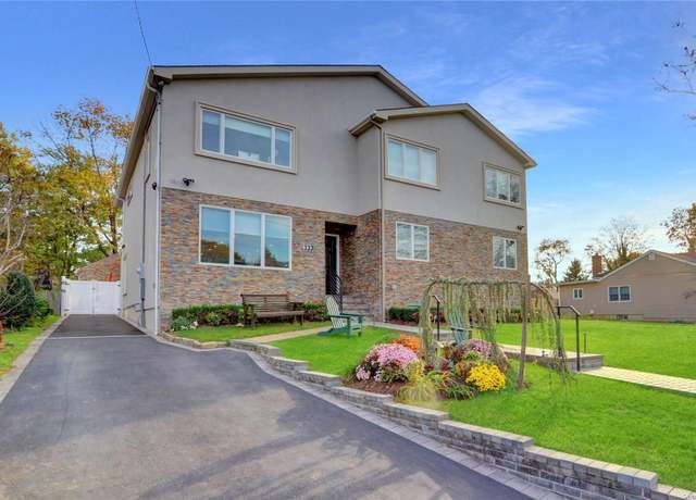 Property at 333 Livingston, Cedarhurst, NY 11516, 8 beds, 6.5 baths