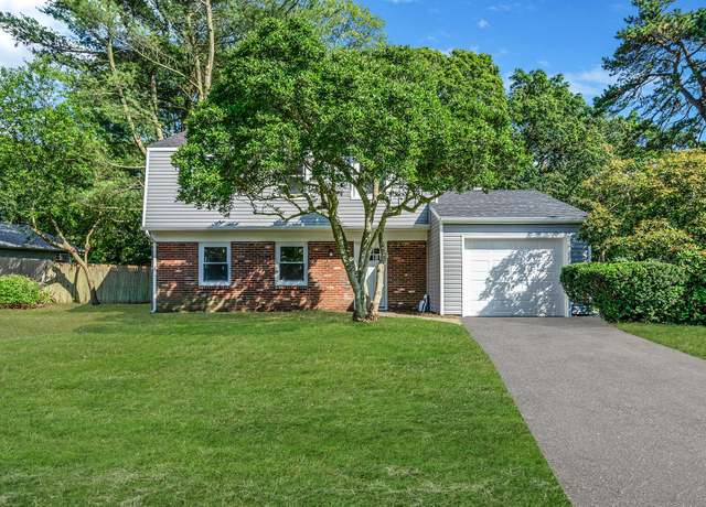 Property at 27 Wilmont Turn, Coram, NY 11727, 3 beds, 2.5 baths