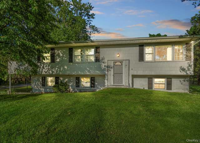 Property at 37 Lakeview Rd, Carmel, NY 10512, 3 beds, 2 baths