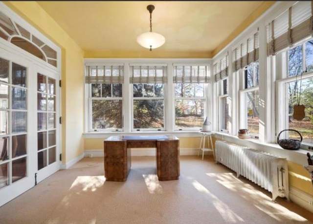 Property at 117 Leber Rd, Blauvelt, NY 10913, 5 beds, 4 baths