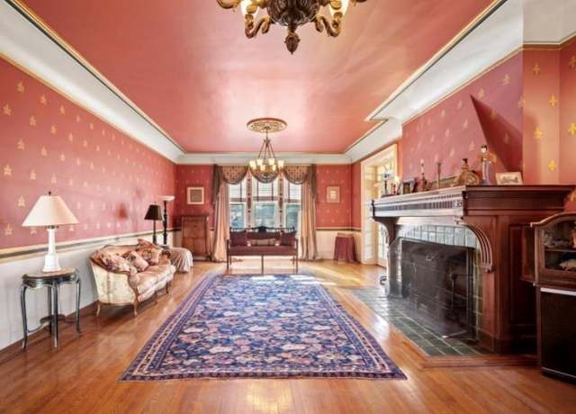 Property at 117 Leber Rd, Blauvelt, NY 10913, 5 beds, 4 baths