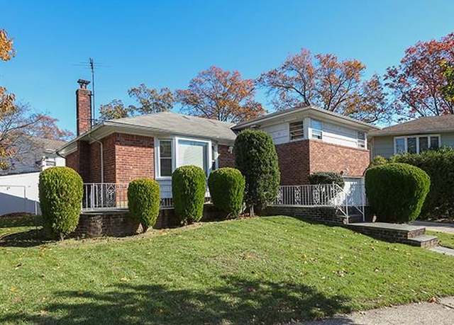 Property at 1553 Grand Ave, Baldwin, NY 11510, 3 beds, 2.5 baths