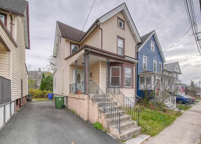 Property at 122 Cottage St, Middletown, NY 10940, 2 beds, 1 bath