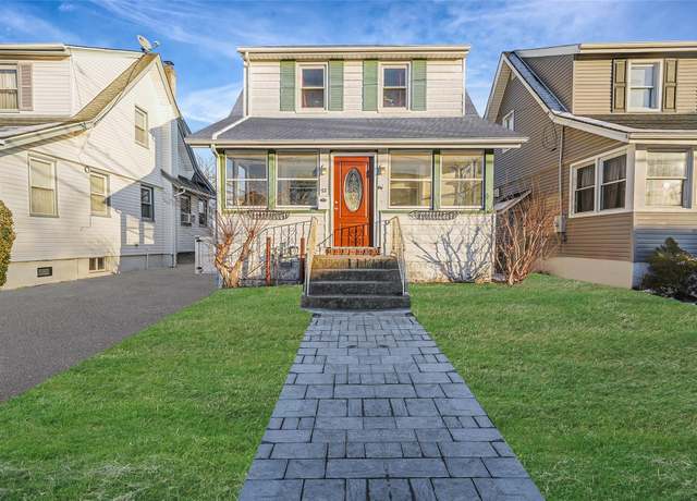 Property at 92 Lawson Ave, East Rockaway, NY 11518, 2 beds, 1.5 baths