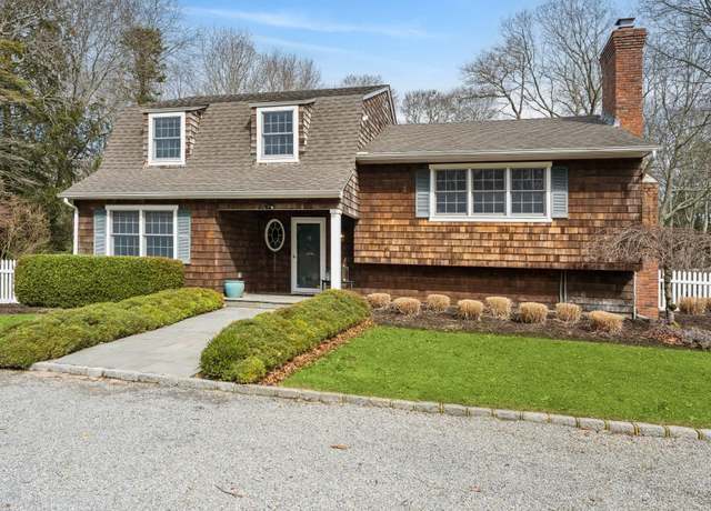 Property at 44 Midhampton Ave, Quogue, NY 11959, 4 beds, 3.5 baths