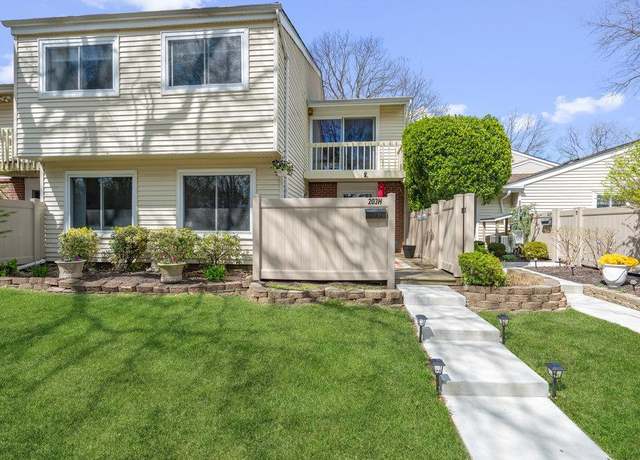 Property at 203 Springmeadow Dr Unit H, Holbrook, NY 11741, 3 beds, 1.5 baths
