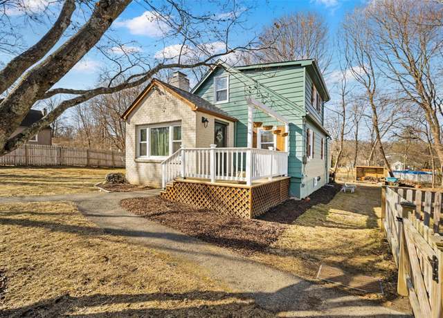 Property at 17 Heathcote Rd, Carmel, NY 10512, 3 beds, 1 bath
