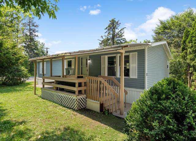 Property at 6 Sparrow St, Newburgh, NY 12550, 3 beds, 2 baths