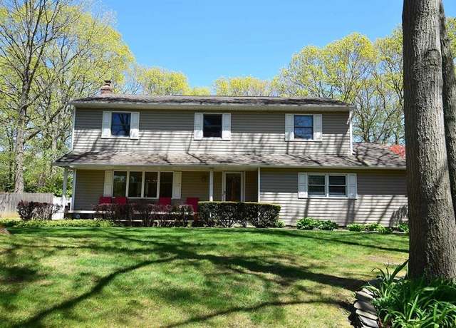 Property at 29 Sunhill Rd, Nesconset, NY 11767, 4 beds, 2.5 baths