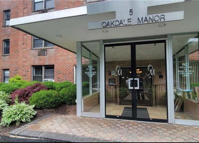 Property at 5 Oakdale Mnr Unit L17, Suffern, NY 10901, 2 beds, 1 bath