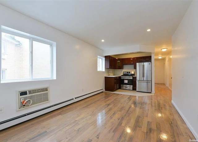 Property at 197-21 Carpenter Ave Unit 2G, Jamaica, NY 11423, 3 beds, 2 baths