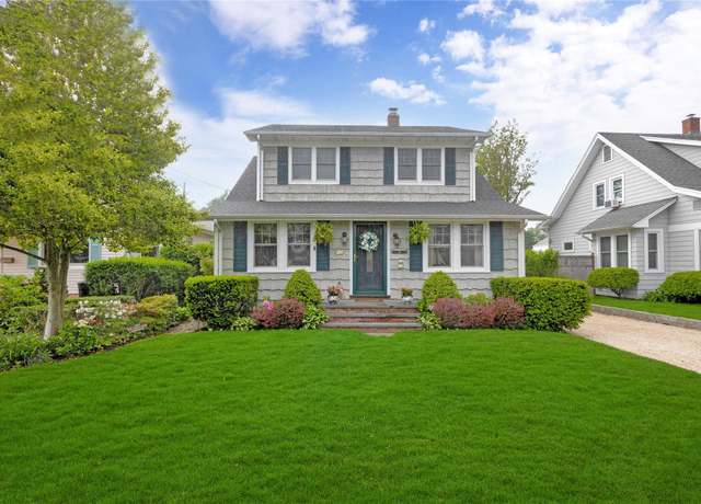 Property at 26 Adams Ave, Bayville, NY 11709, 3 beds, 2 baths