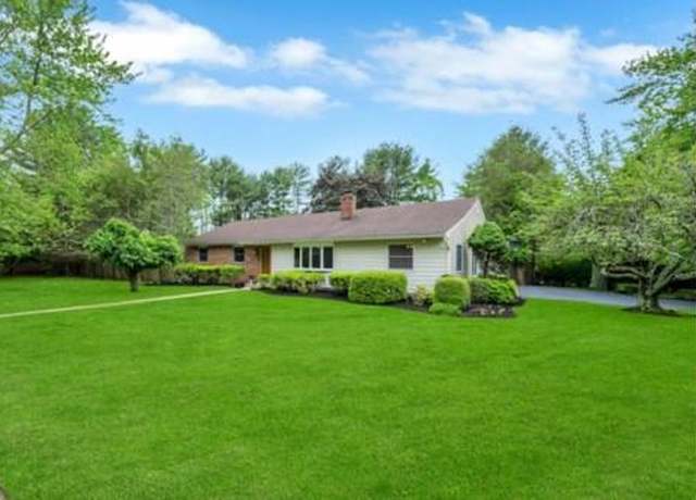 Property at 22 Peachtree Ln, Mount Sinai, NY 11766, 3 beds, 2 baths