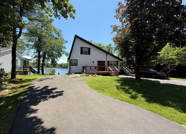 Property at 52 Crescent Cir, Rock Hill, NY 12775, 5 beds, 2.5 baths