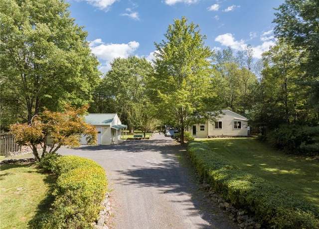 Property at 712 Queens Hwy, Accord, NY 12404, 3 beds, 2 baths