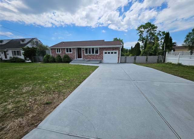 Property at 30 Eugene Dr, Kings Park, NY 11754, 3 beds, 2 baths