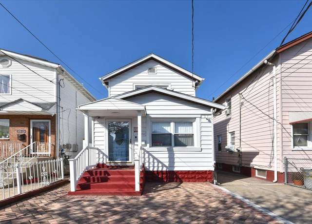 Property at 12322 146th St, Jamaica, NY 11436, 3 beds, 2.5 baths