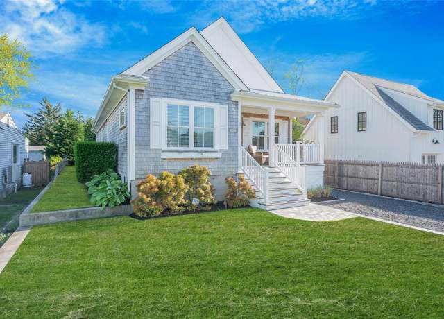 Property at 11 Willow St, Aquebogue, NY 11901, 3 beds, 2 baths