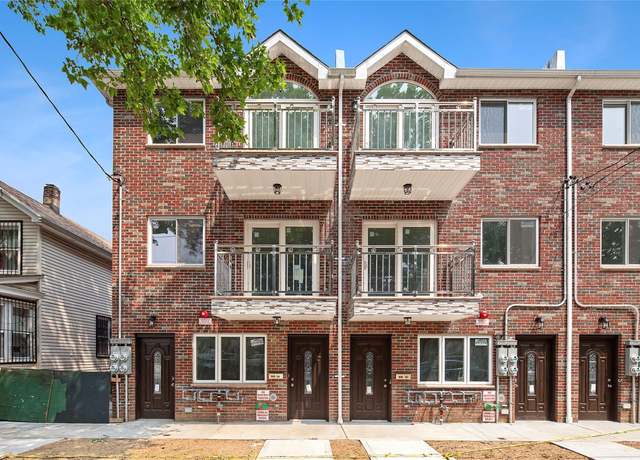 Property at 104-49 49 Ave, Corona, NY 11368, 8 beds, 6 baths