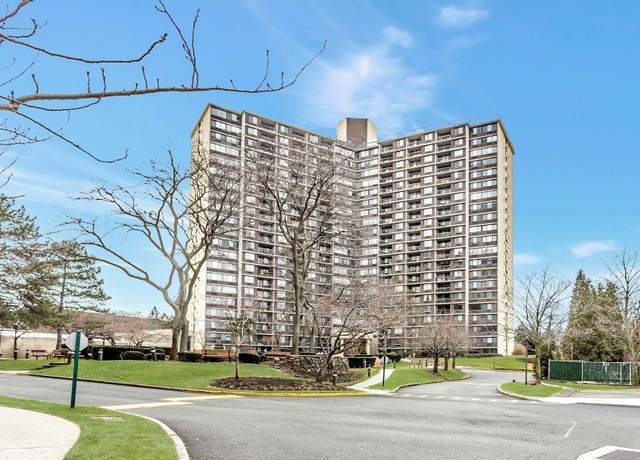 Property at 2 Bay Clb Unit 11 F, Bayside, NY 11360, 1 bed, 1 bath