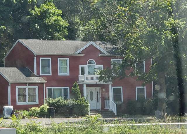 Property at 2475 Nesconset Hwy, Lake Grove, NY 11755, 5 beds, 2 baths