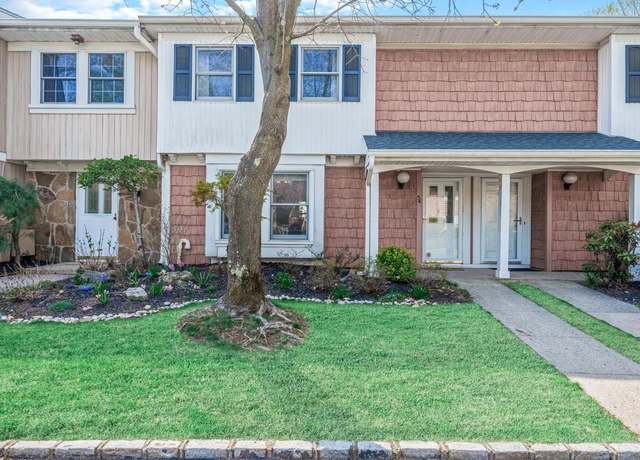 Property at 54 Hidden Ridge Dr, Syosset, NY 11791, 3 beds, 2.5 baths