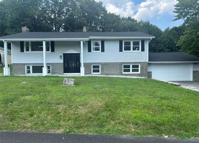 Property at 40 Hillside Ave, New Windsor, NY 12553, 6 beds, 3 baths