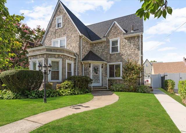 Property at 114-56 176 St, Addisleigh Park, NY 11434, 3 beds, 2.5 baths